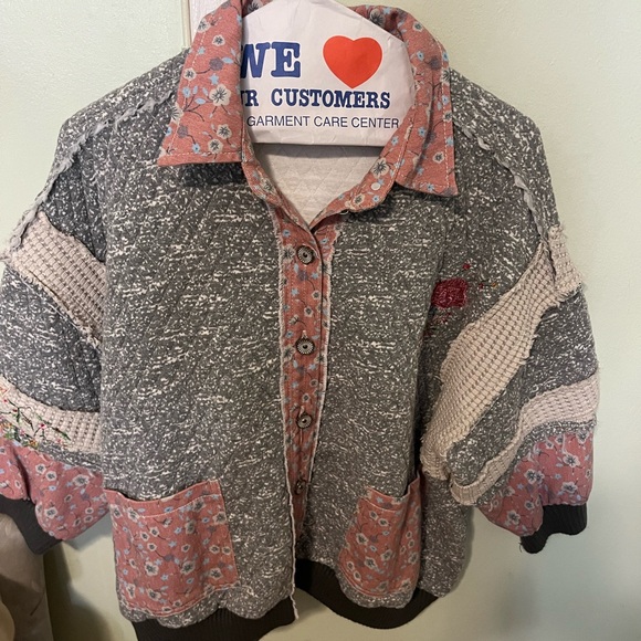 POL Jackets & Blazers - POL Pink and Gray Floral Jacket